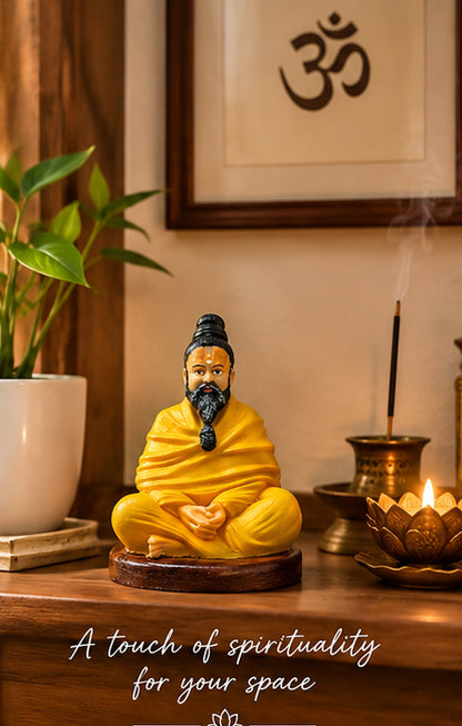 Premanand Maharaj Meditation Sage Statue – Peaceful Spiritual Home Décor and car decor